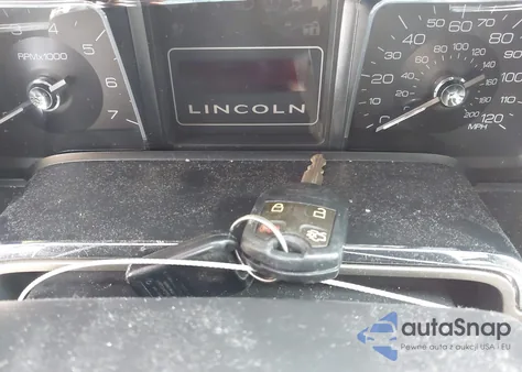 2014 Lincoln Navigator z USA, uszkodzony, nr VIN 5LMJJ2J58EEL05515